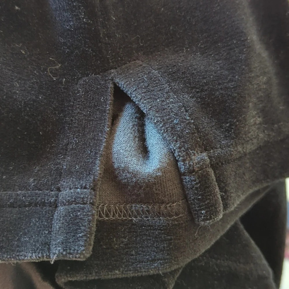 Vintage Northern Spirit Velvet Woman's Black Top- Size  Medium - Picture 5 of 7